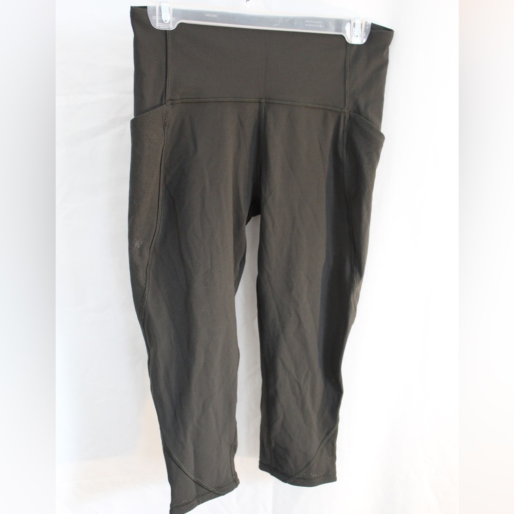 Lululemon 3/4” Leggings w/ Pockets - Olive Green